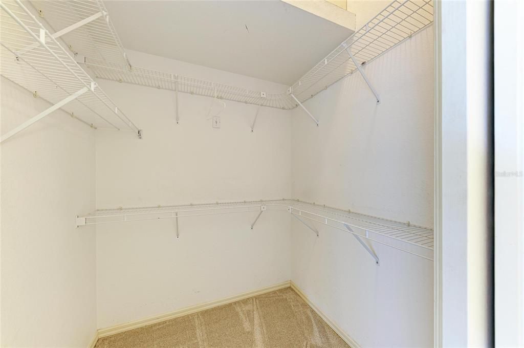 Activo con contrato: $239,000 (3 camas, 2 baños, 1286 Pies cuadrados)