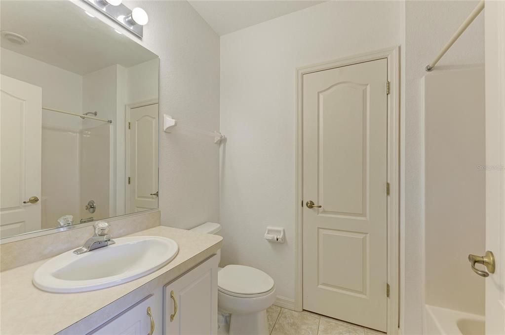Activo con contrato: $239,000 (3 camas, 2 baños, 1286 Pies cuadrados)