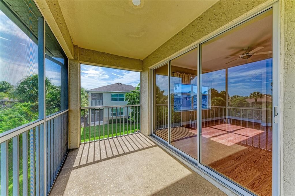 Activo con contrato: $239,000 (3 camas, 2 baños, 1286 Pies cuadrados)
