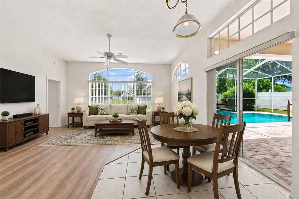En Venta: $425,000 (4 camas, 3 baños, 2240 Pies cuadrados)