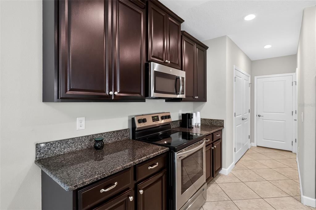 For Sale: $374,000 (3 beds, 2 baths, 1810 Square Feet)