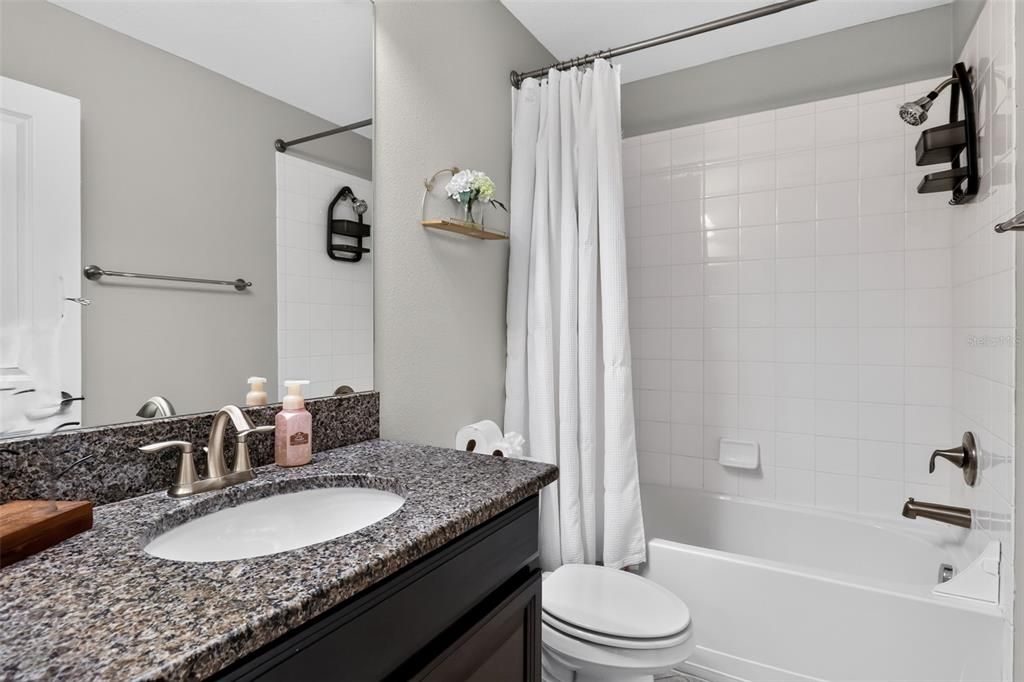 For Sale: $374,000 (3 beds, 2 baths, 1810 Square Feet)
