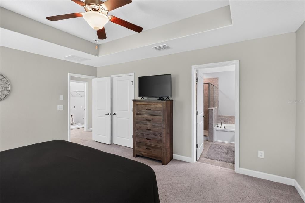 For Sale: $374,000 (3 beds, 2 baths, 1810 Square Feet)