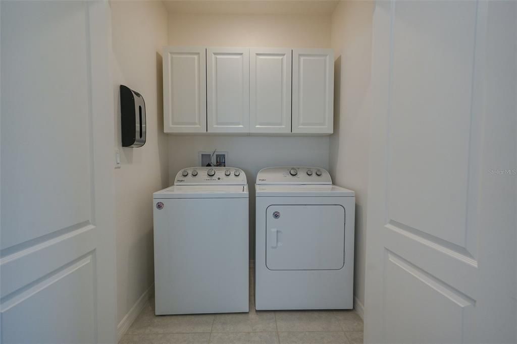 For Rent: $2,300 (3 beds, 2 baths, 1320 Square Feet)