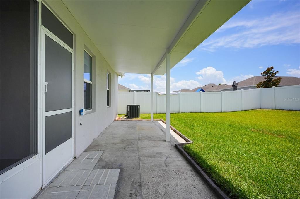For Rent: $2,300 (3 beds, 2 baths, 1320 Square Feet)