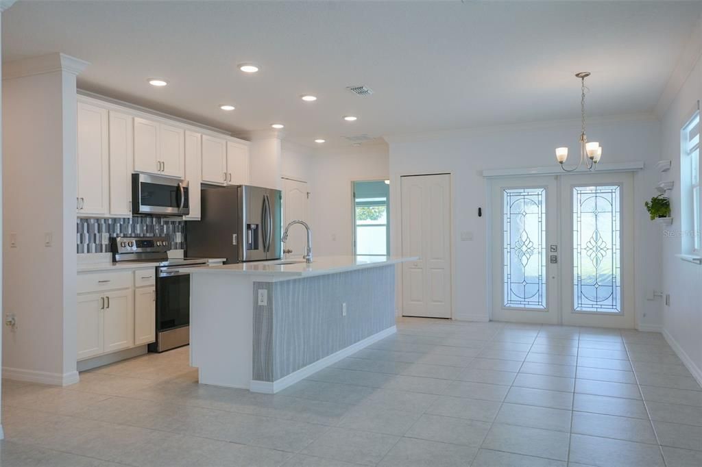 For Rent: $2,300 (3 beds, 2 baths, 1320 Square Feet)