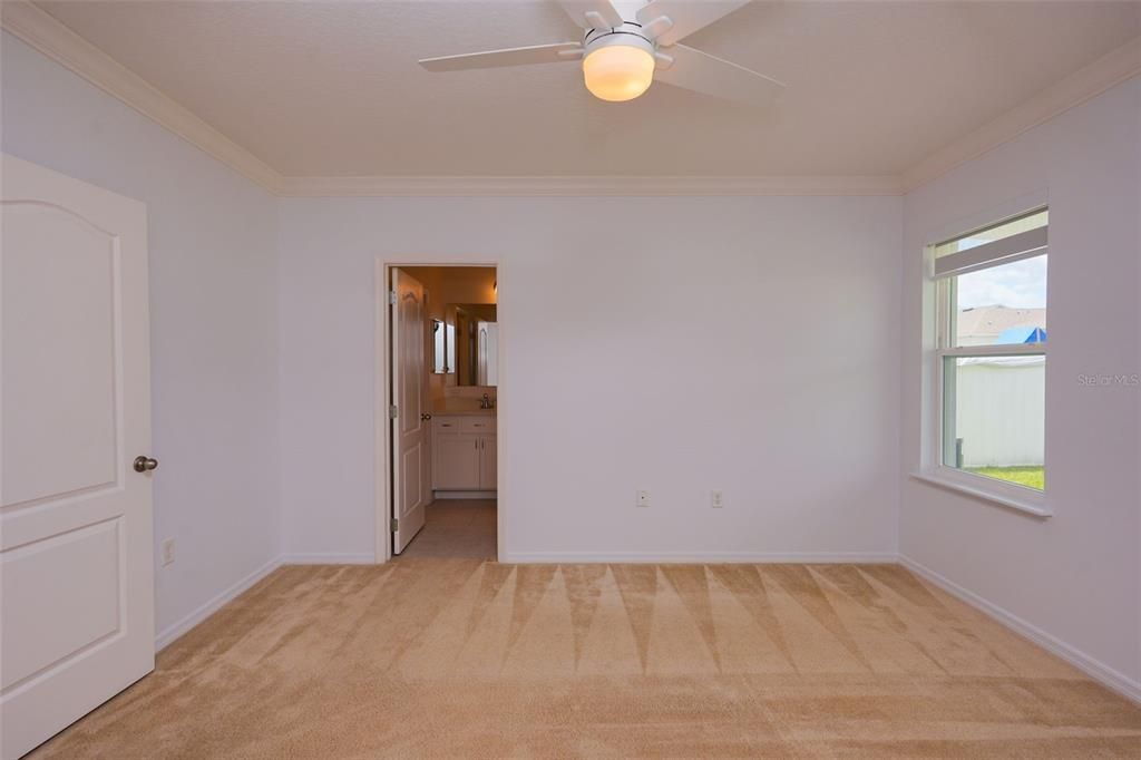 For Rent: $2,300 (3 beds, 2 baths, 1320 Square Feet)