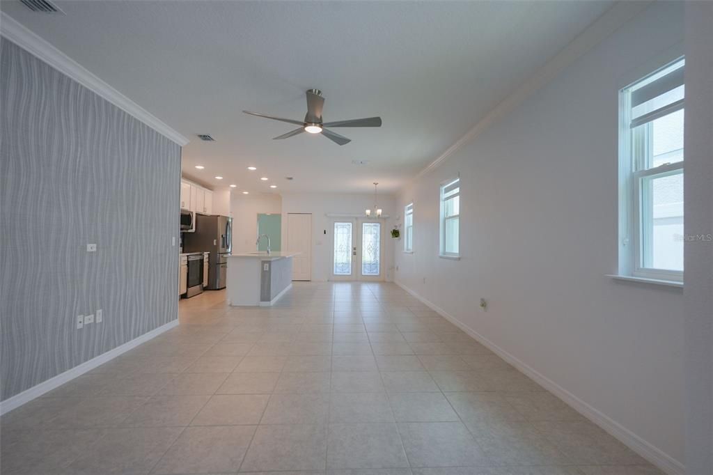 For Rent: $2,300 (3 beds, 2 baths, 1320 Square Feet)