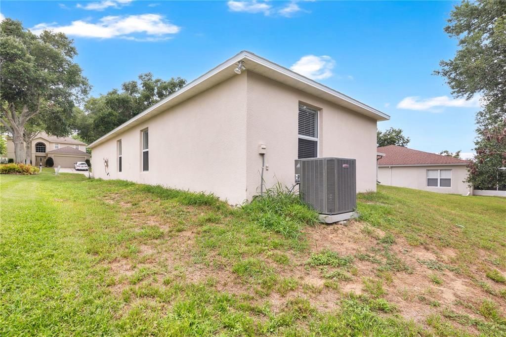 Active With Contract: $374,900 (4 beds, 2 baths, 2217 Square Feet)