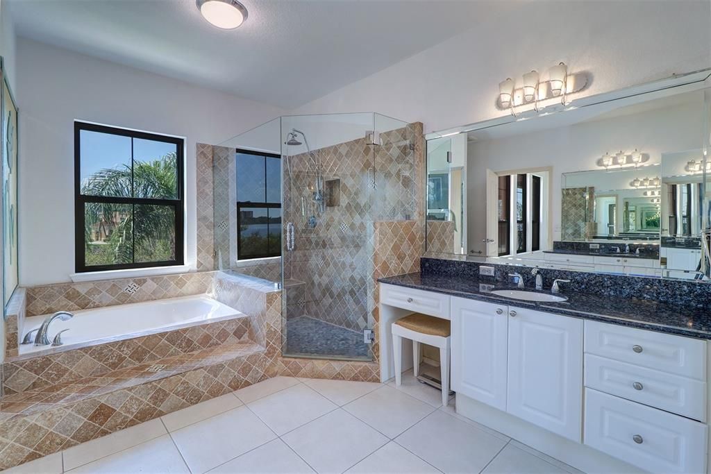 For Rent: $3,850 (3 beds, 2 baths, 2078 Square Feet)