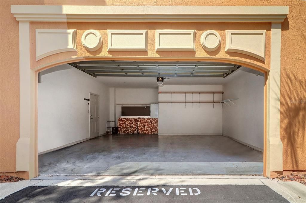 For Rent: $3,850 (3 beds, 2 baths, 2078 Square Feet)