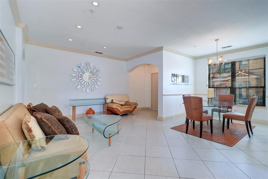 For Rent: $3,850 (3 beds, 2 baths, 2078 Square Feet)