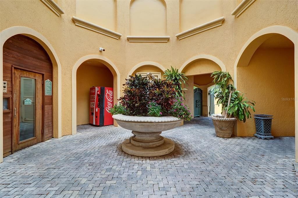 For Rent: $3,850 (3 beds, 2 baths, 2078 Square Feet)