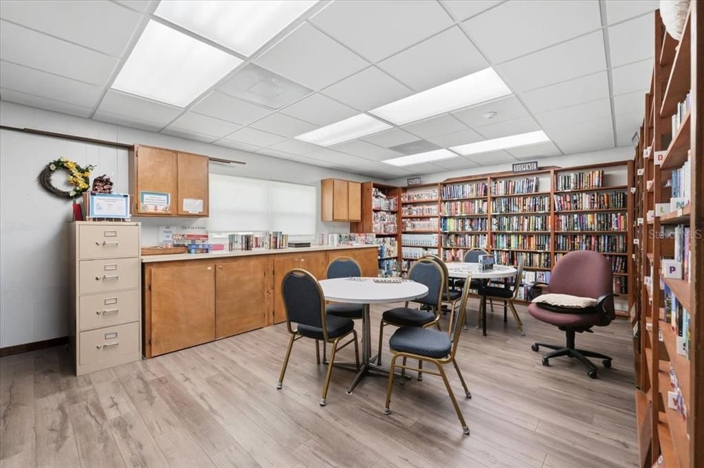 Activo con contrato: $120,000 (2 camas, 1 baños, 908 Pies cuadrados)