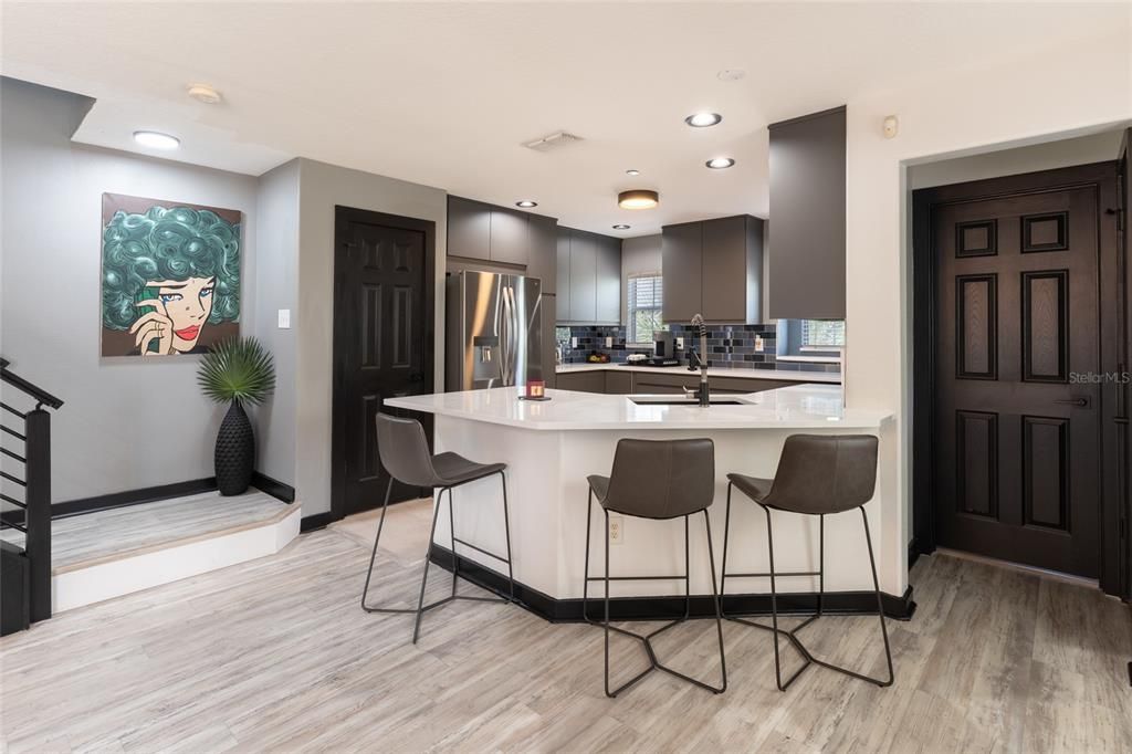 For Sale: $365,000 (3 beds, 2 baths, 1572 Square Feet)