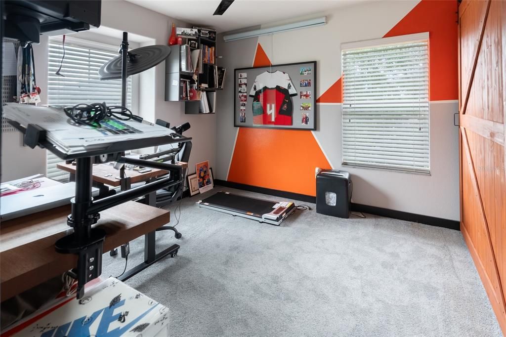 For Sale: $365,000 (3 beds, 2 baths, 1572 Square Feet)