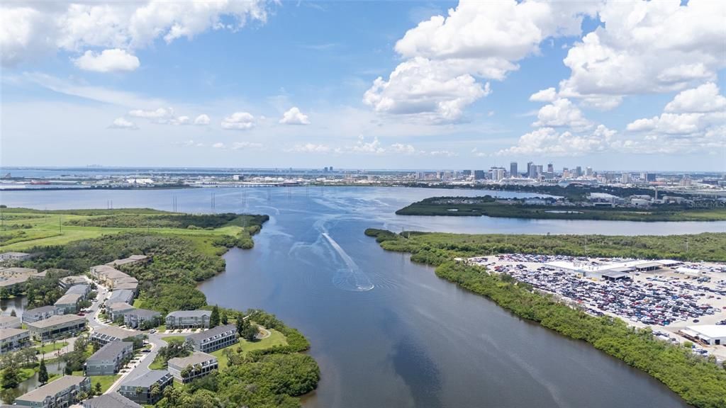 For Sale: $365,000 (3 beds, 2 baths, 1572 Square Feet)