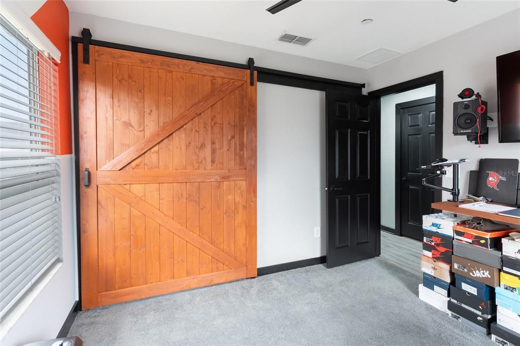 For Sale: $365,000 (3 beds, 2 baths, 1572 Square Feet)