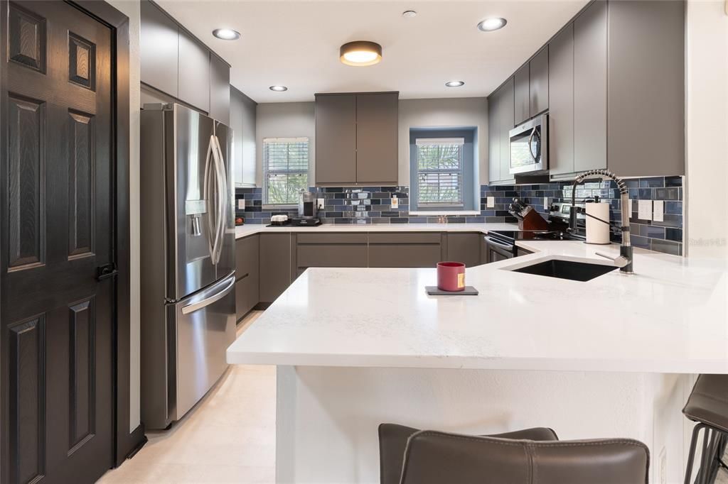 For Sale: $365,000 (3 beds, 2 baths, 1572 Square Feet)
