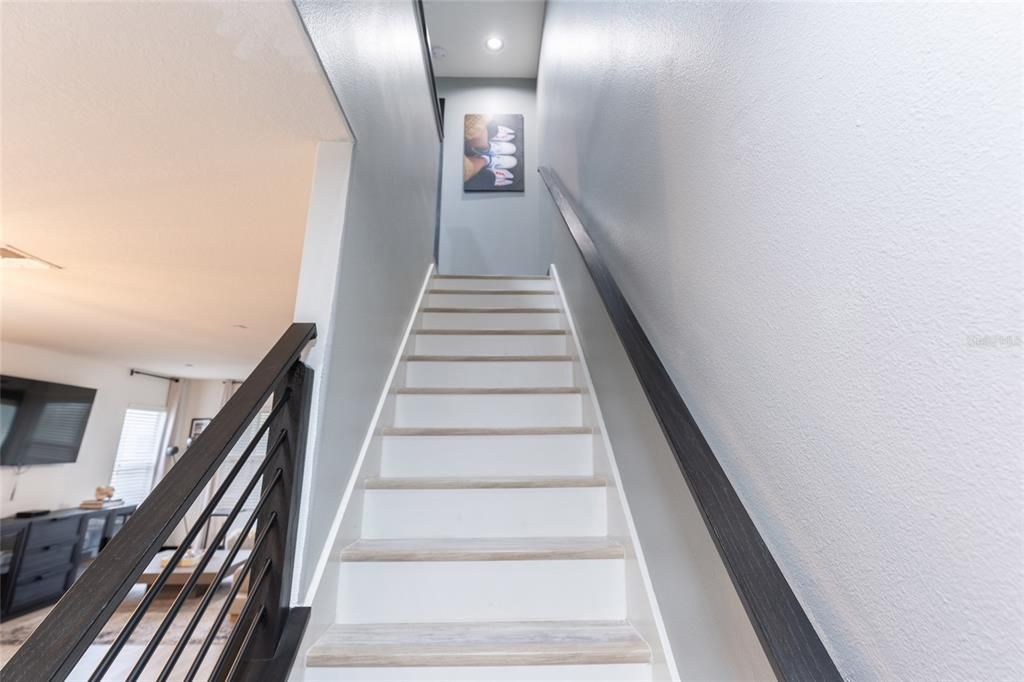 For Sale: $365,000 (3 beds, 2 baths, 1572 Square Feet)