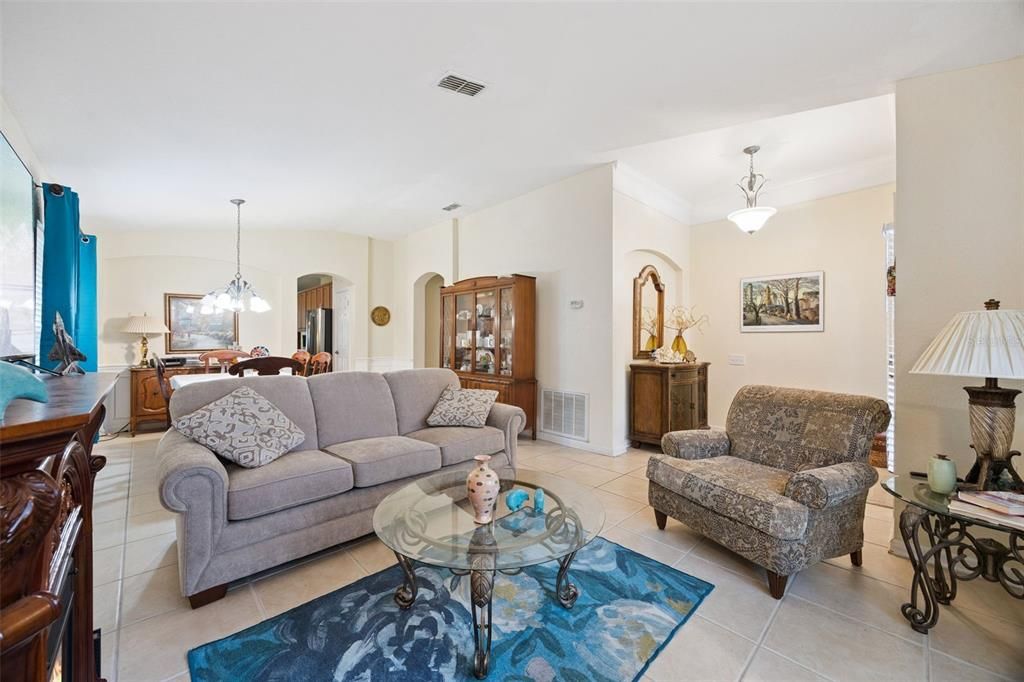For Sale: $495,000 (4 beds, 2 baths, 2039 Square Feet)