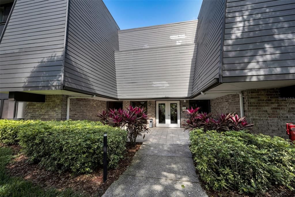 For Sale: $640,000 (2 beds, 2 baths, 1715 Square Feet)