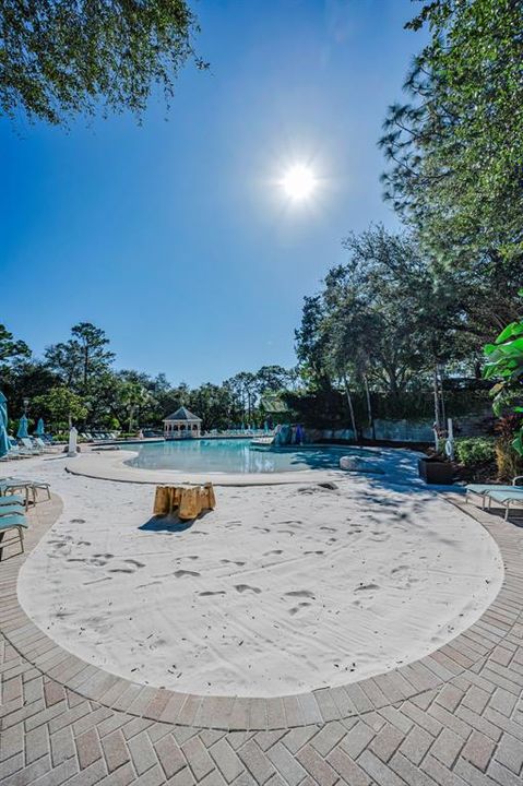 For Sale: $640,000 (2 beds, 2 baths, 1715 Square Feet)