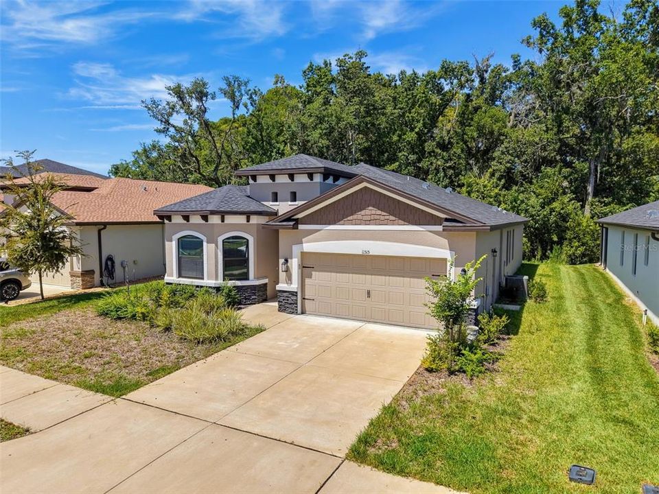 For Sale: $440,000 (4 beds, 3 baths, 2052 Square Feet)