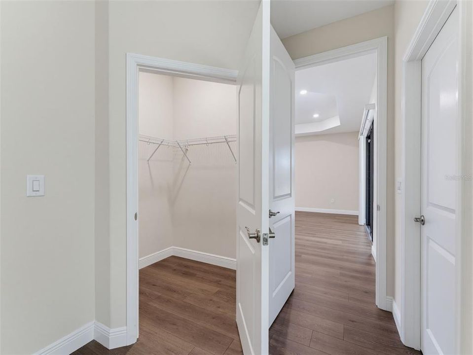 For Sale: $440,000 (4 beds, 3 baths, 2052 Square Feet)