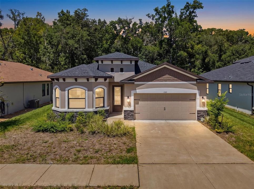 For Sale: $440,000 (4 beds, 3 baths, 2052 Square Feet)