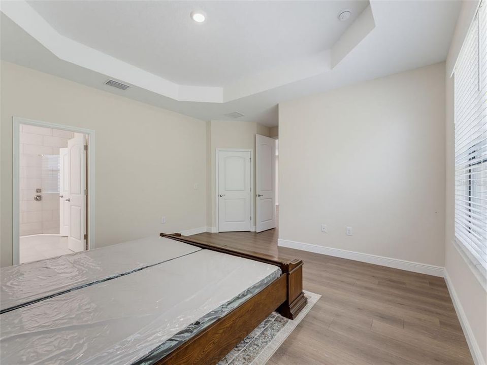 For Sale: $440,000 (4 beds, 3 baths, 2052 Square Feet)