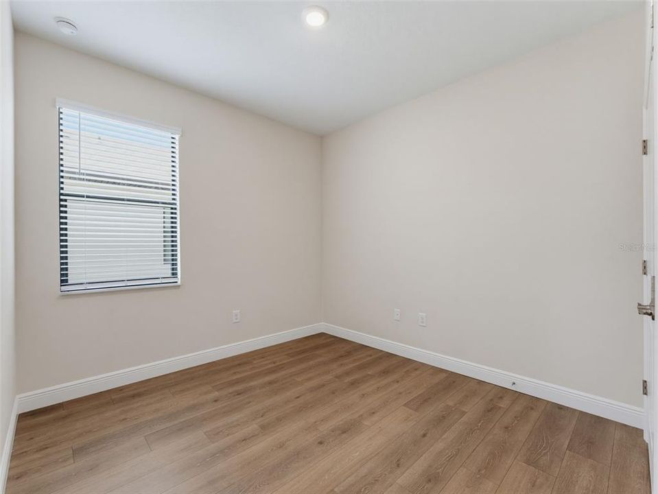 For Sale: $440,000 (4 beds, 3 baths, 2052 Square Feet)
