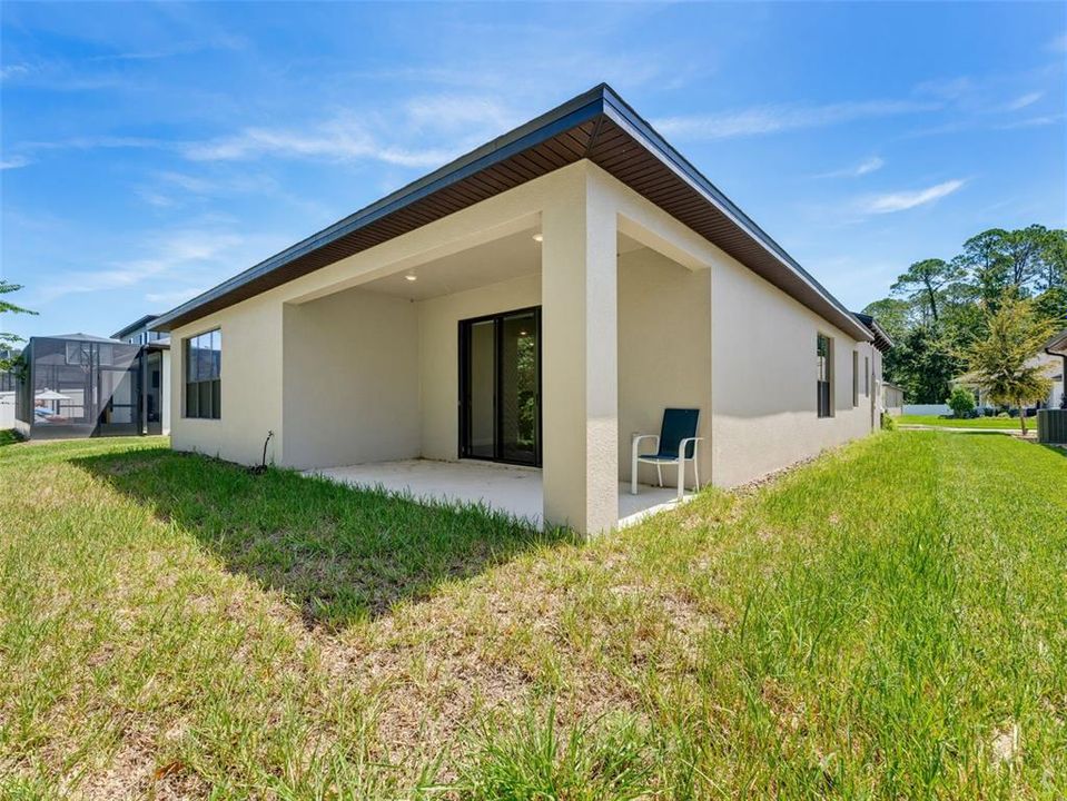 For Sale: $440,000 (4 beds, 3 baths, 2052 Square Feet)