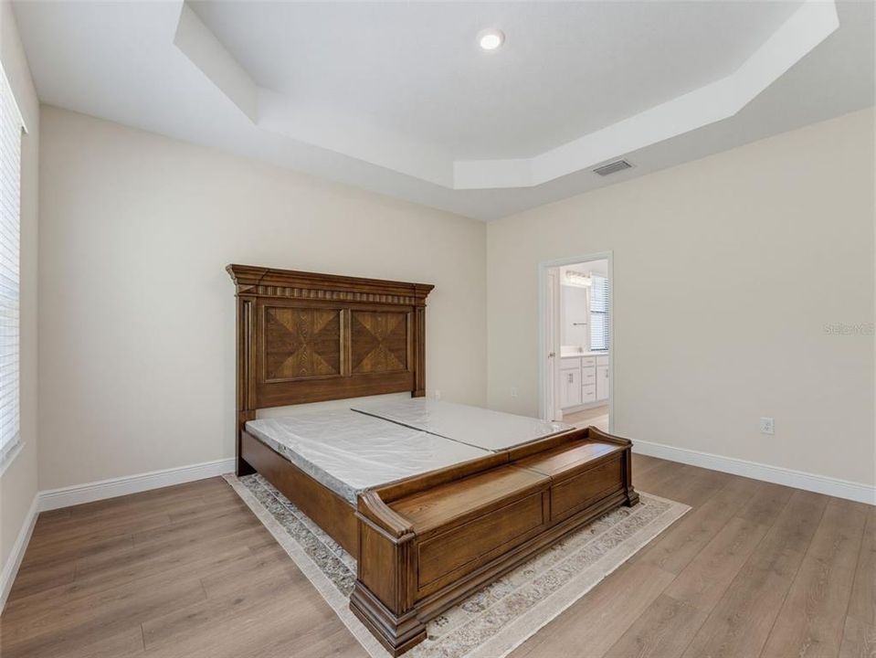 For Sale: $440,000 (4 beds, 3 baths, 2052 Square Feet)