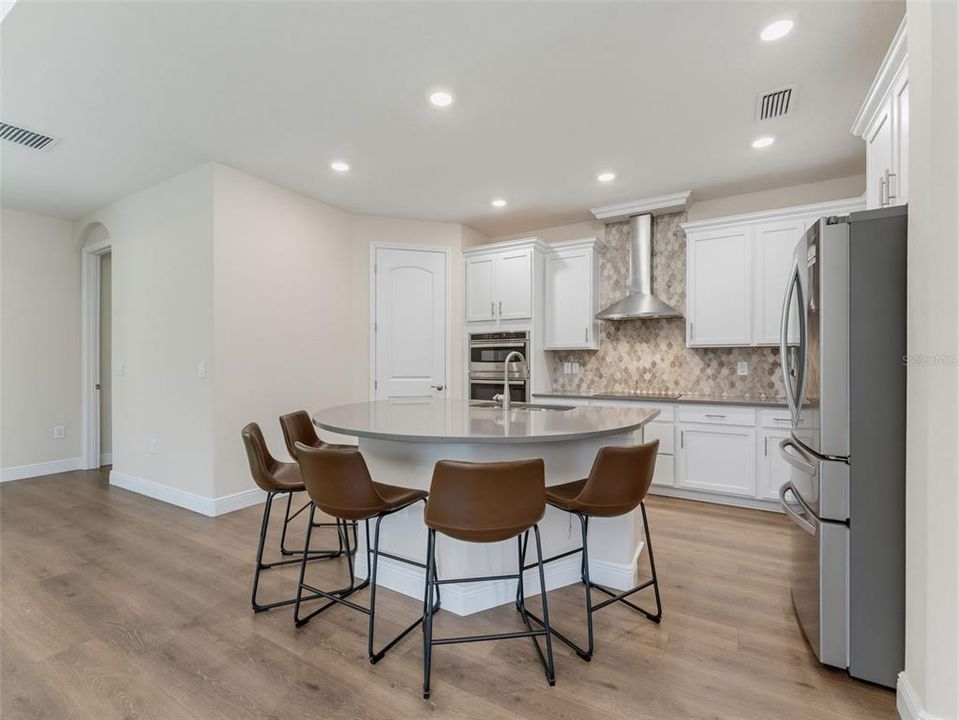 For Sale: $440,000 (4 beds, 3 baths, 2052 Square Feet)