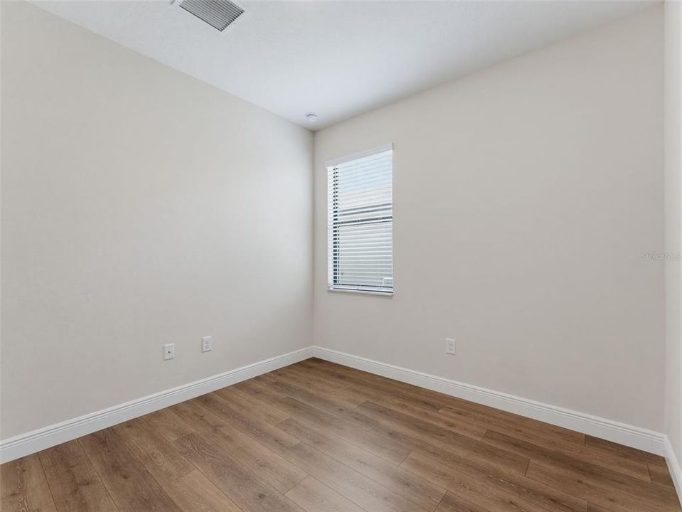 For Sale: $440,000 (4 beds, 3 baths, 2052 Square Feet)