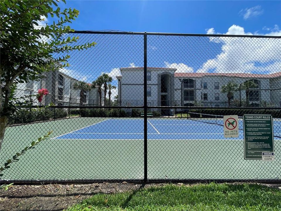 For Rent: $1,800 (3 beds, 2 baths, 1205 Square Feet)