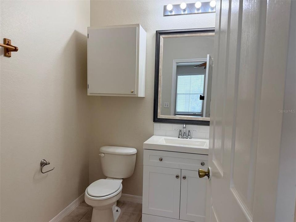 For Rent: $1,800 (3 beds, 2 baths, 1205 Square Feet)