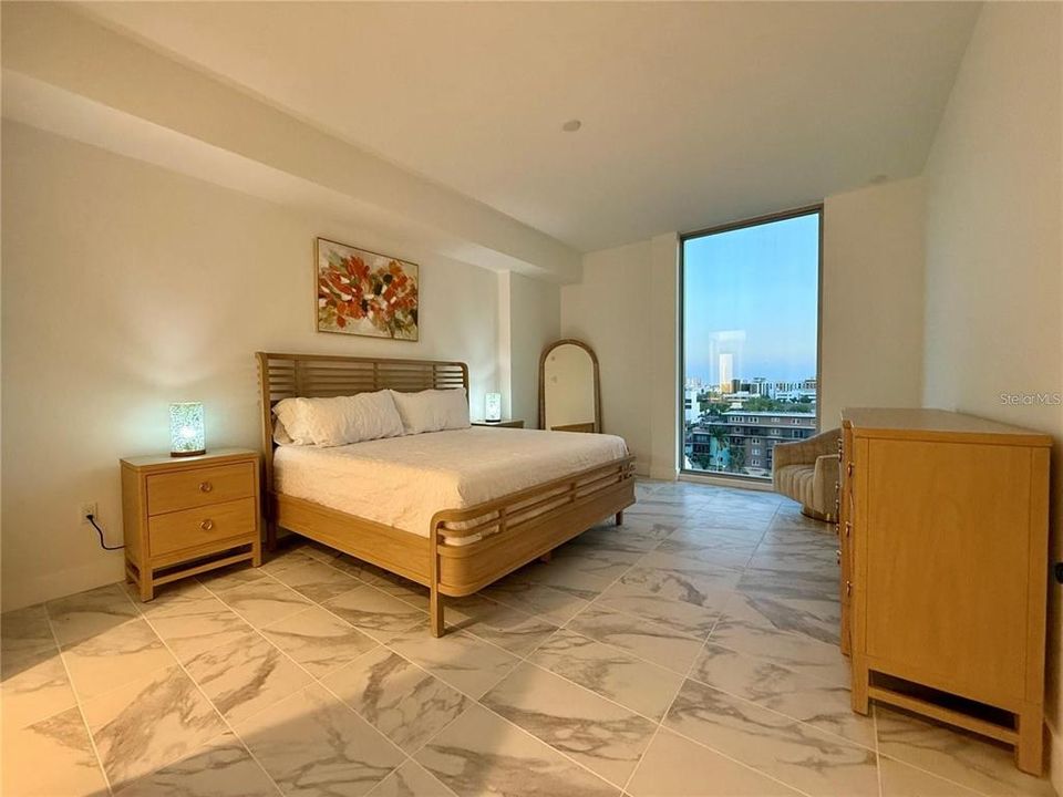 В аренду: $7,200 (3 спален, 2 ванн, 2127 Квадратных фут)