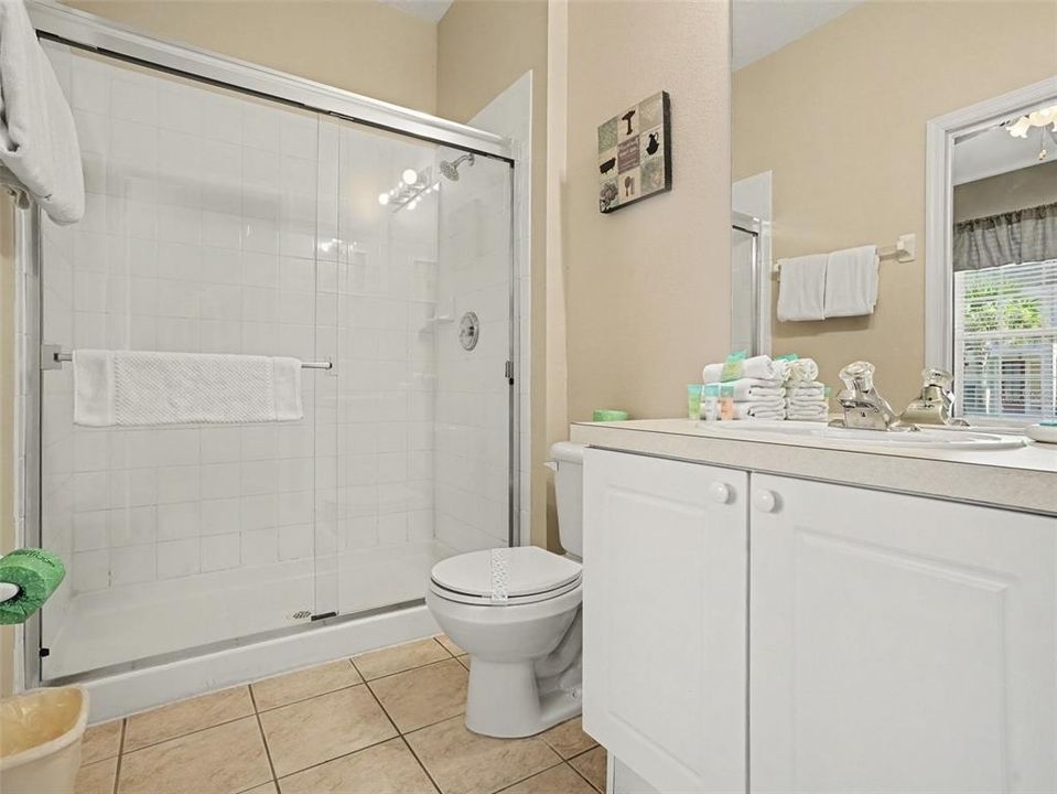 En Venta: $319,000 (3 camas, 3 baños, 1440 Pies cuadrados)