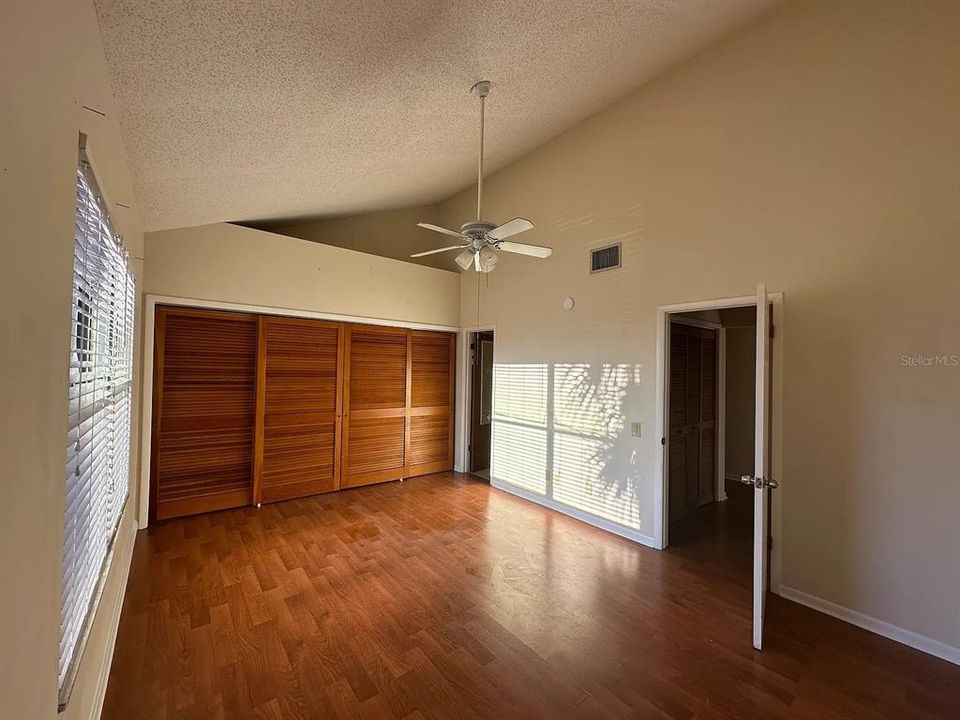 For Rent: $1,400 (2 beds, 2 baths, 1078 Square Feet)