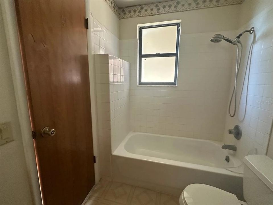 For Rent: $1,400 (2 beds, 2 baths, 1078 Square Feet)