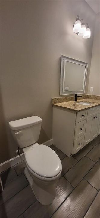 En Venta: $780,000 (4 camas, 2 baños, 2251 Pies cuadrados)