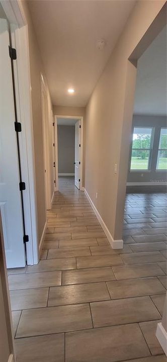 En Venta: $780,000 (4 camas, 2 baños, 2251 Pies cuadrados)