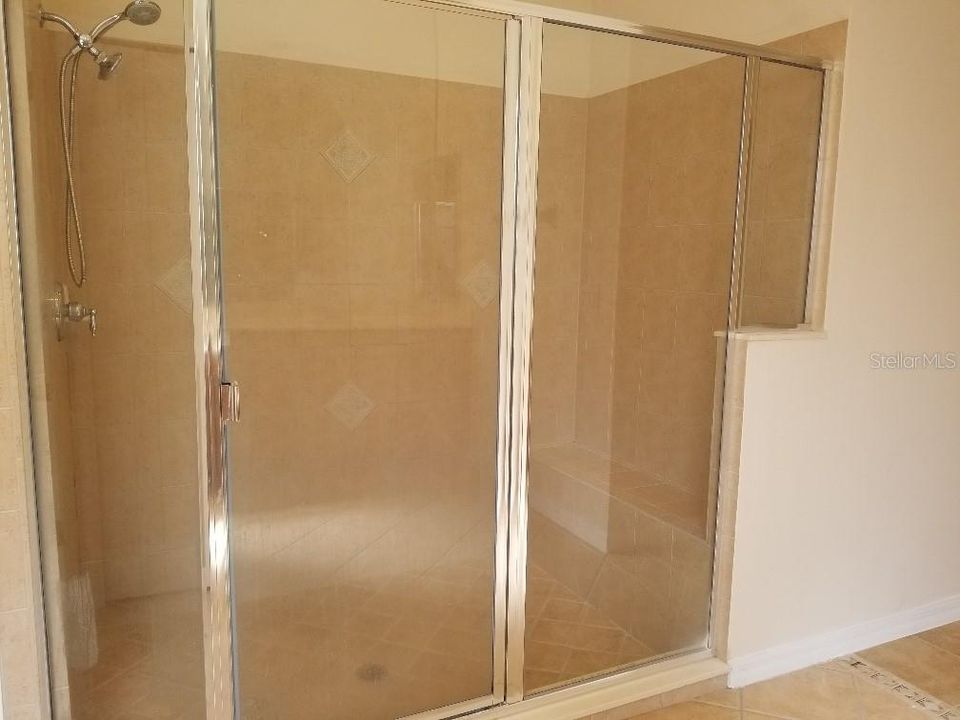 For Rent: $4,000 (4 beds, 3 baths, 2826 Square Feet)
