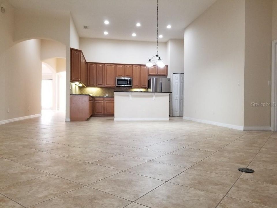For Rent: $4,000 (4 beds, 3 baths, 2826 Square Feet)