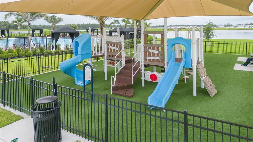 Activo con contrato: $299,000 (3 camas, 2 baños, 1548 Pies cuadrados)