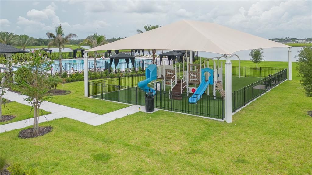 Activo con contrato: $299,000 (3 camas, 2 baños, 1548 Pies cuadrados)