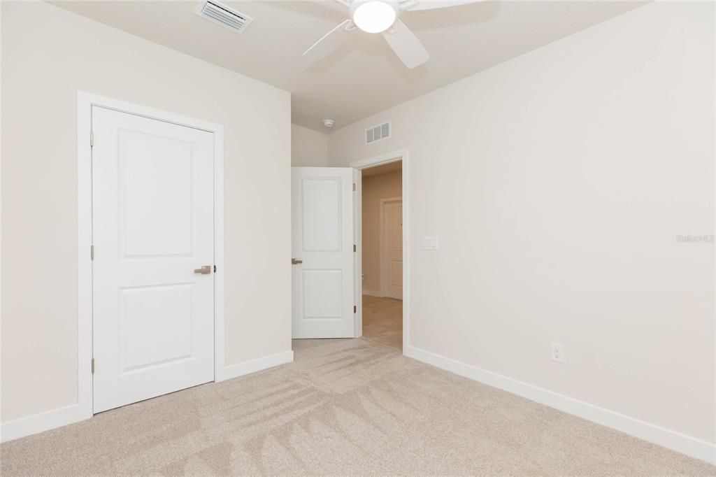 Activo con contrato: $299,000 (3 camas, 2 baños, 1548 Pies cuadrados)