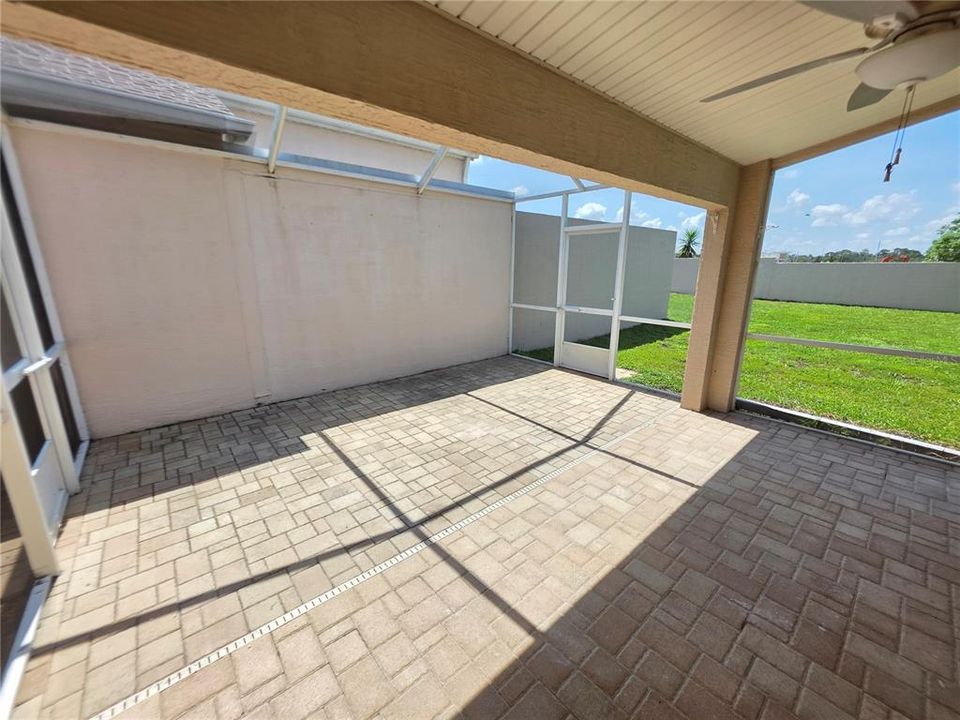 For Sale: $289,900 (3 beds, 2 baths, 1832 Square Feet)